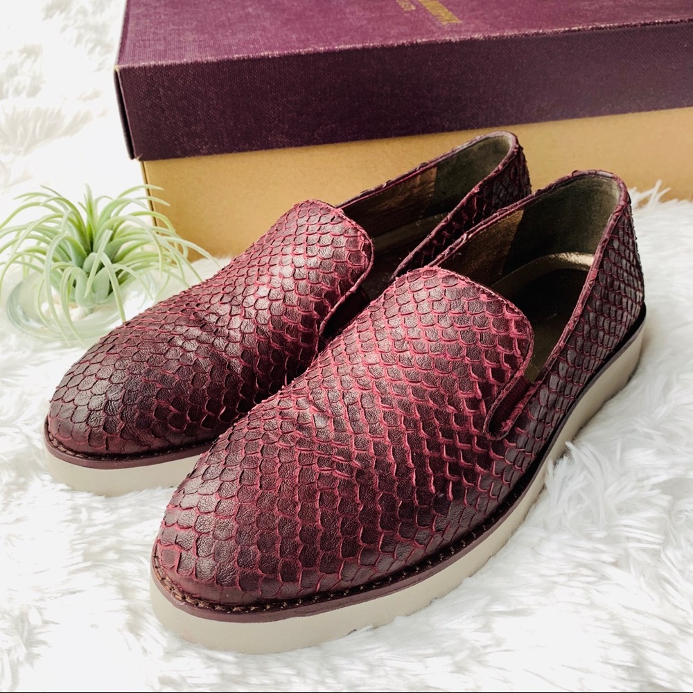 JOHNSTON & MURPHY Penelope Loafer (snake)